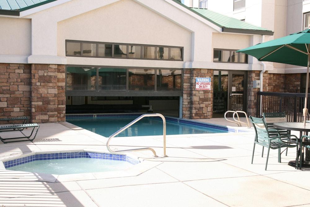 Hampton Inn & Suites Pueblo-Southgate Exterior foto
