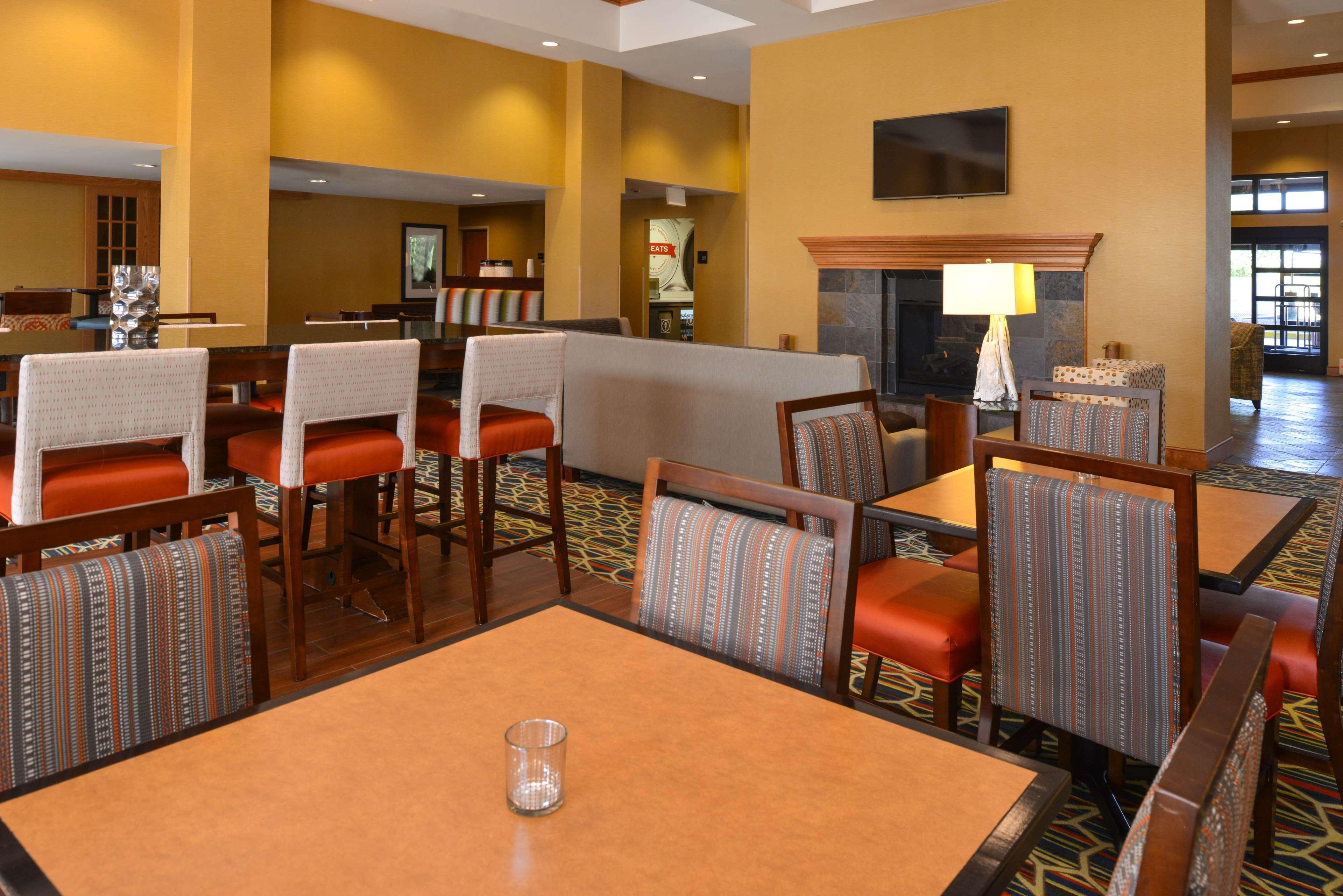 Hampton Inn & Suites Pueblo-Southgate Exterior foto