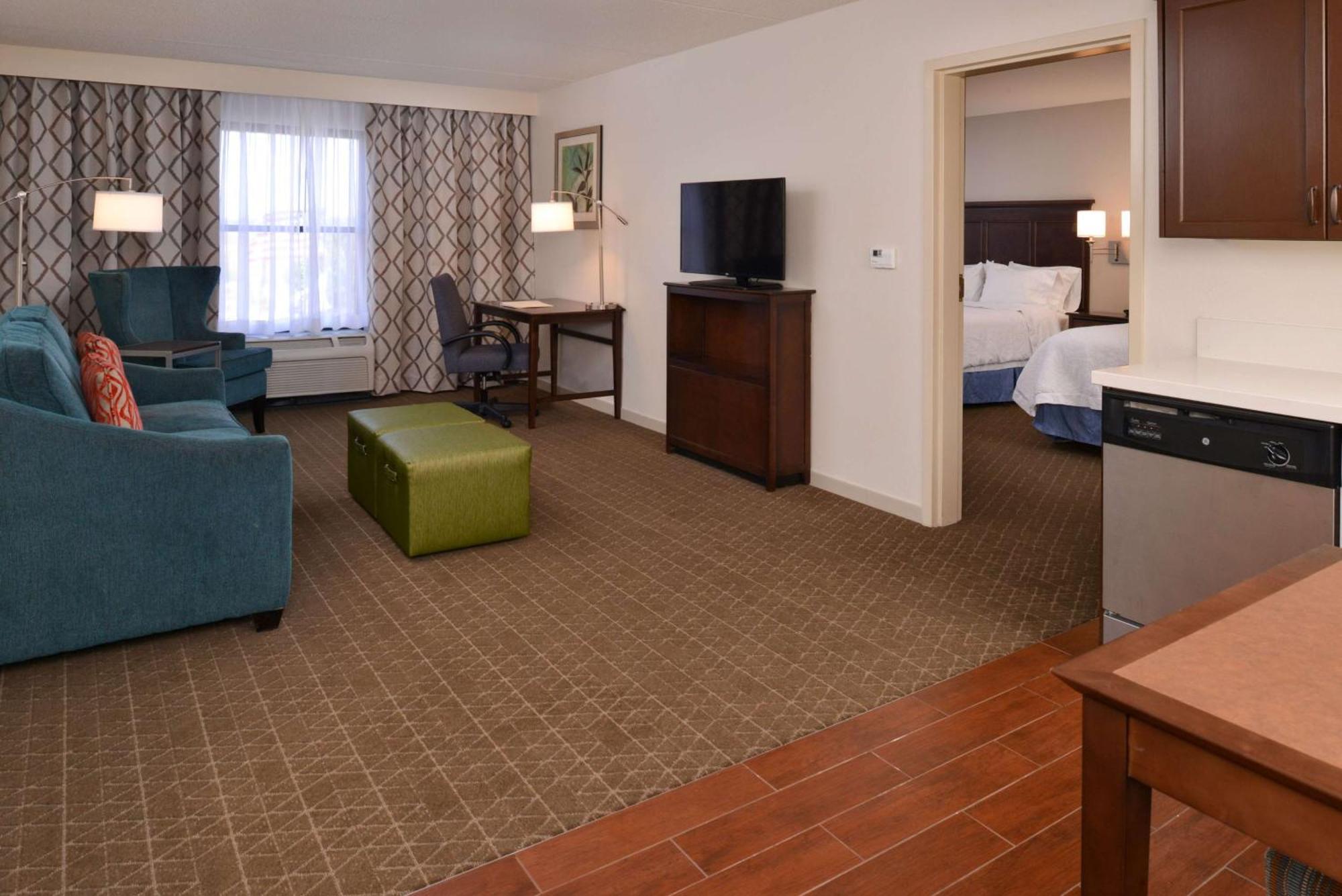 Hampton Inn & Suites Pueblo-Southgate Exterior foto